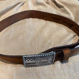 Justin Men's Flying High Flag Buckle Leather Belt